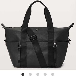 Return to form duffel bag